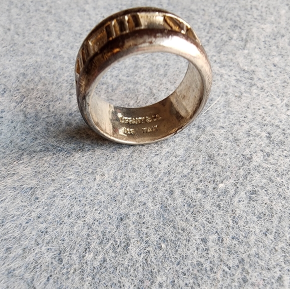 Vintage signed Tiffany and Co SS ring - Picture 2 of 2